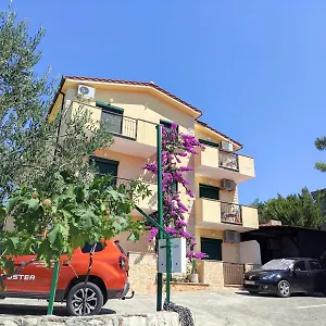 Mia , Trogir Horvátország